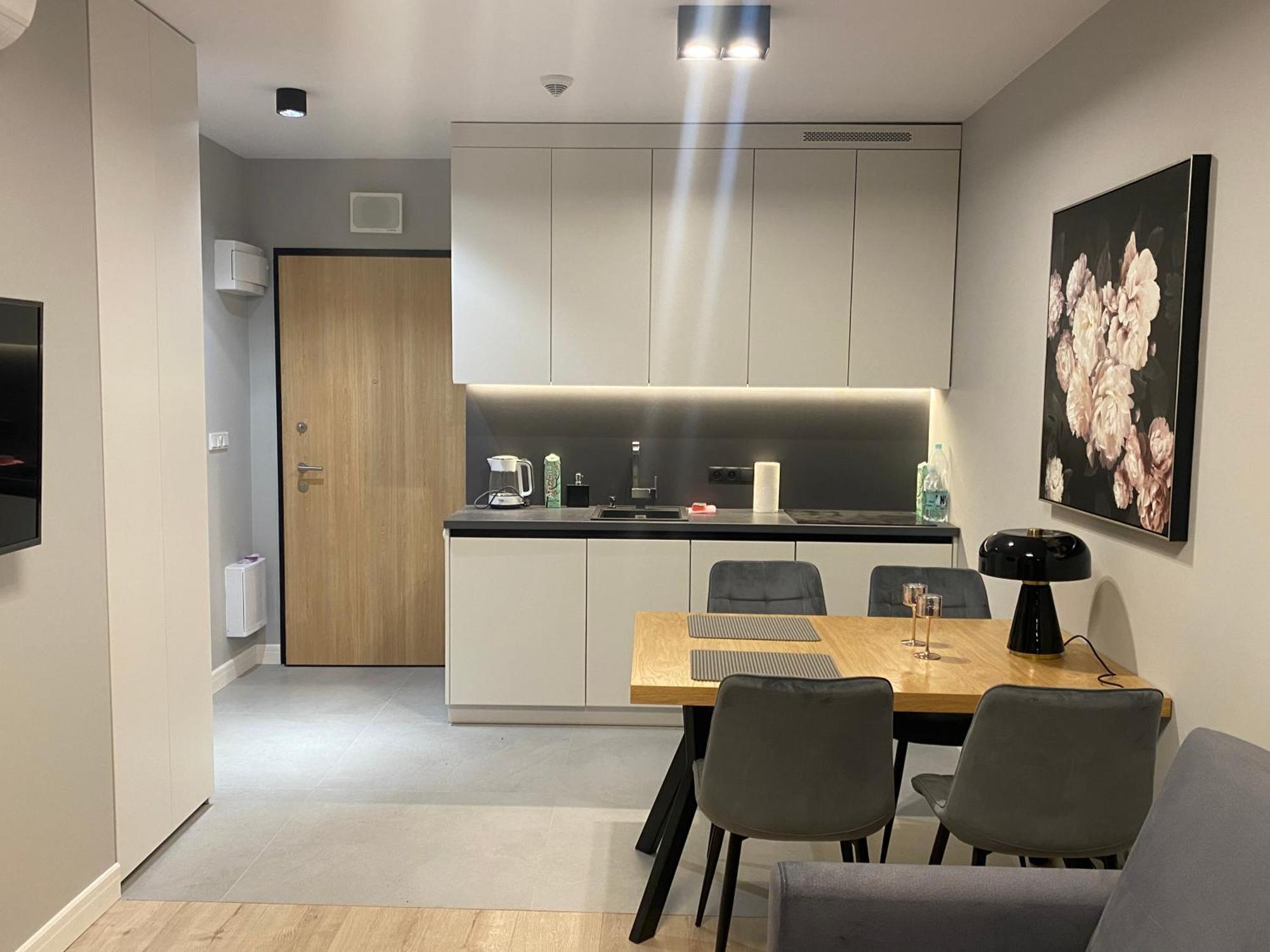 Wiktoryn 6 Piekne Nowe Apartamenty Z Duzymi Balkonami Varsóvia Exterior foto